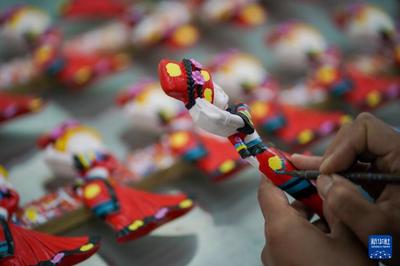 中国美网广告设计 融合美学与现代营销的艺术